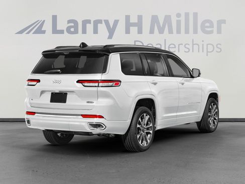 Used 2023 Jeep Grand Cherokee L Overland AWD/4WD image 3