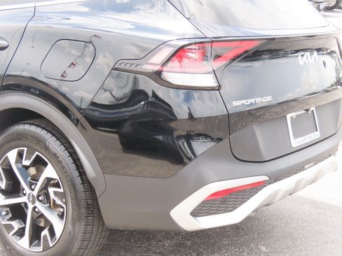Used 2023 Kia Sportage EX FWD image 15