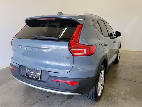 Used 2021 Volvo XC40 T5 Momentum AWD/4WD image 5