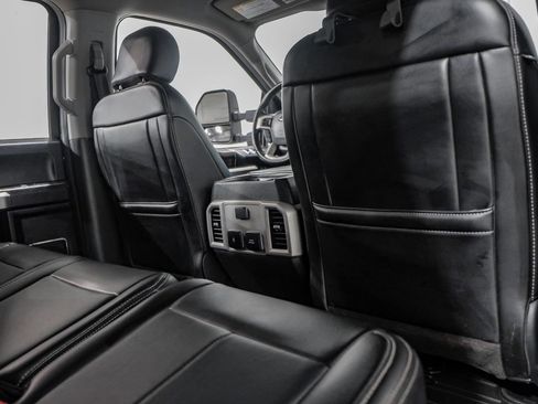 Used 2021 Ford F350 Lariat w/ Lariat Ultimate Package AWD/4WD image 36