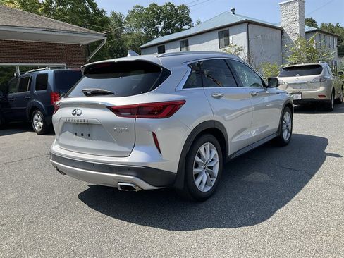 Used 2019 INFINITI QX50 Essential w/ Premium Heat Package AWD/4WD image 5