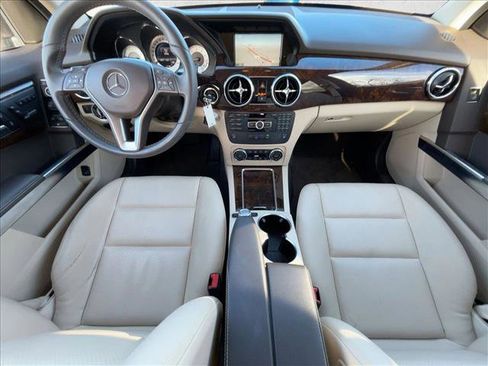 Used 2013 Mercedes-Benz GLK 350 4MATIC image 17