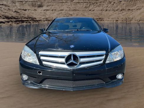Used 2010 Mercedes-Benz C 300 Sedan image 3
