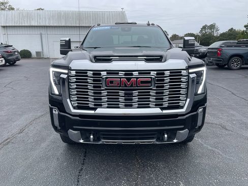 Certified 2024 GMC Sierra 2500 Denali w/ Denali Reserve Package image 3
