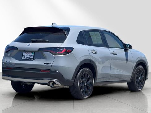 Used 2024 Honda HR-V Sport image 4