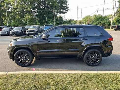 Certified 2020 Jeep Grand Cherokee Altitude image 5