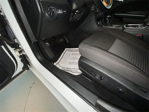 Used 2023 Dodge Charger SXT image 12