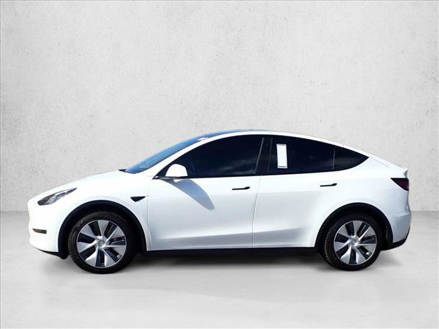 Used 2022 Tesla Model Y Long Range AWD/4WD image 2