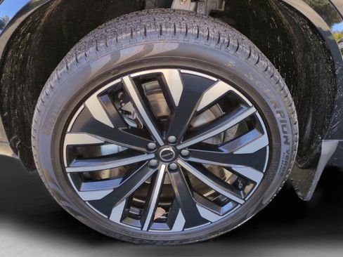 New 2026 Volvo XC90 B6 Ultra w/ Protection Package Premier image 11