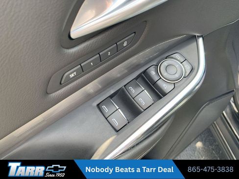 Used 2025 Cadillac XT4 Premium Luxury FWD image 15