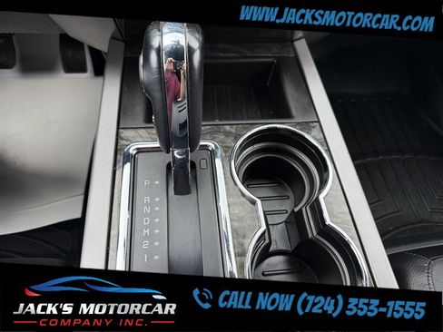 Used 2017 Ford Expedition Limited w/ Equipment Group 301A AWD/4WD image 17