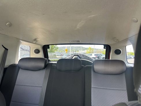 Used 2007 Toyota FJ Cruiser 4WD image 17