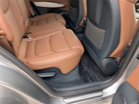 Used 2026 Genesis GV70 2.5T Advanced image 18