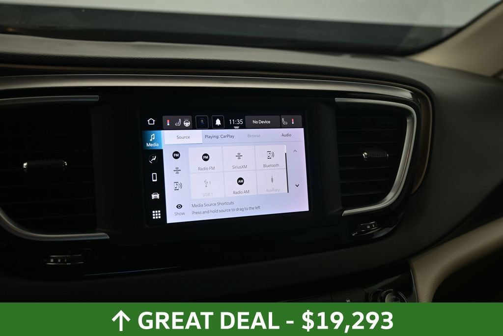 Used 2023 Chrysler Voyager LX FWD image 26