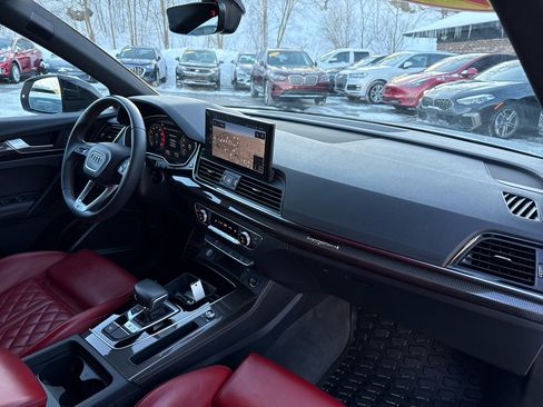 Used 2023 Audi SQ5 Premium Plus w/ Premium Plus Package image 38