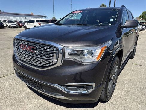 Used 2018 GMC Acadia Denali w/ Technology Package AWD/4WD image 1