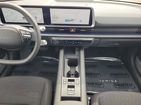 New 2025 Hyundai Ioniq 6 SE image 11