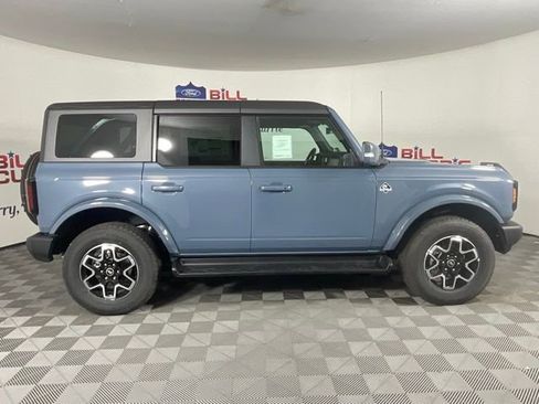 New 2025 Ford Bronco Outer Banks image 2