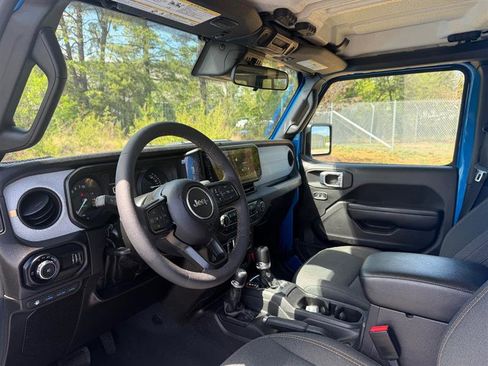 Used 2024 Jeep Wrangler Sport S w/ Convenience Group image 13