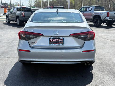 Used 2024 Honda Civic Sport image 29