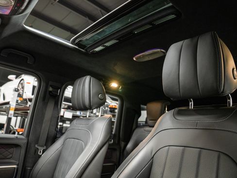 Used 2025 Mercedes-Benz G 550 image 17