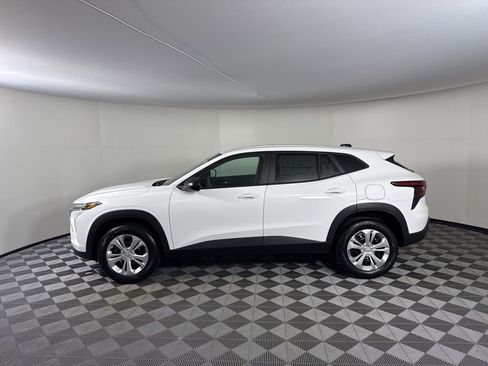 New 2026 Chevrolet Trax LS FWD image 2