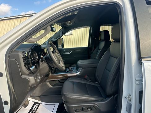 Used 2025 Chevrolet Silverado 2500 LT w/ Trail Boss Package image 23