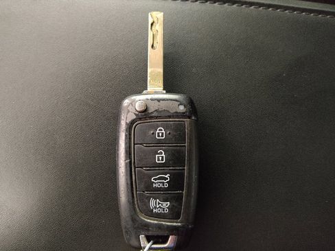 Used 2021 Hyundai Sonata SE FWD image 32