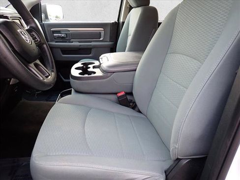 Used 2016 RAM 1500 Classic SLT AWD/4WD image 11