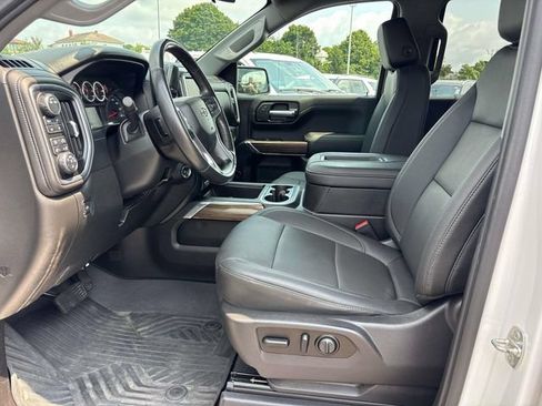 Used 2021 Chevrolet Silverado 1500 LT Trail Boss w/ Convenience Package II AWD/4WD image 12