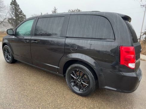 Used 2019 Dodge Grand Caravan GT image 3
