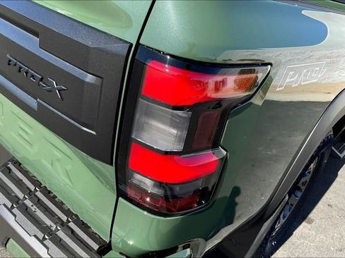 New 2026 Nissan Frontier Pro-X w/ Pro-X Convenience Package RWD image 11