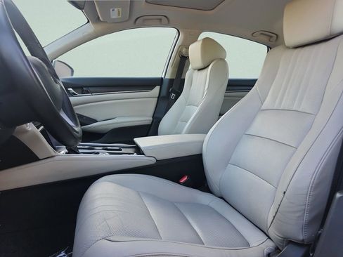 Used 2021 Honda Accord EX-L image 18