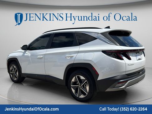 Certified 2025 Hyundai Tucson SEL FWD image 5