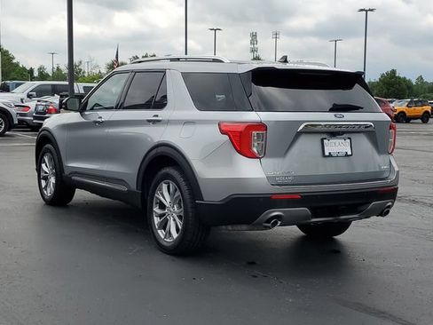 Certified 2023 Ford Explorer Limited w/ Equipment Group 301A AWD/4WD image 4