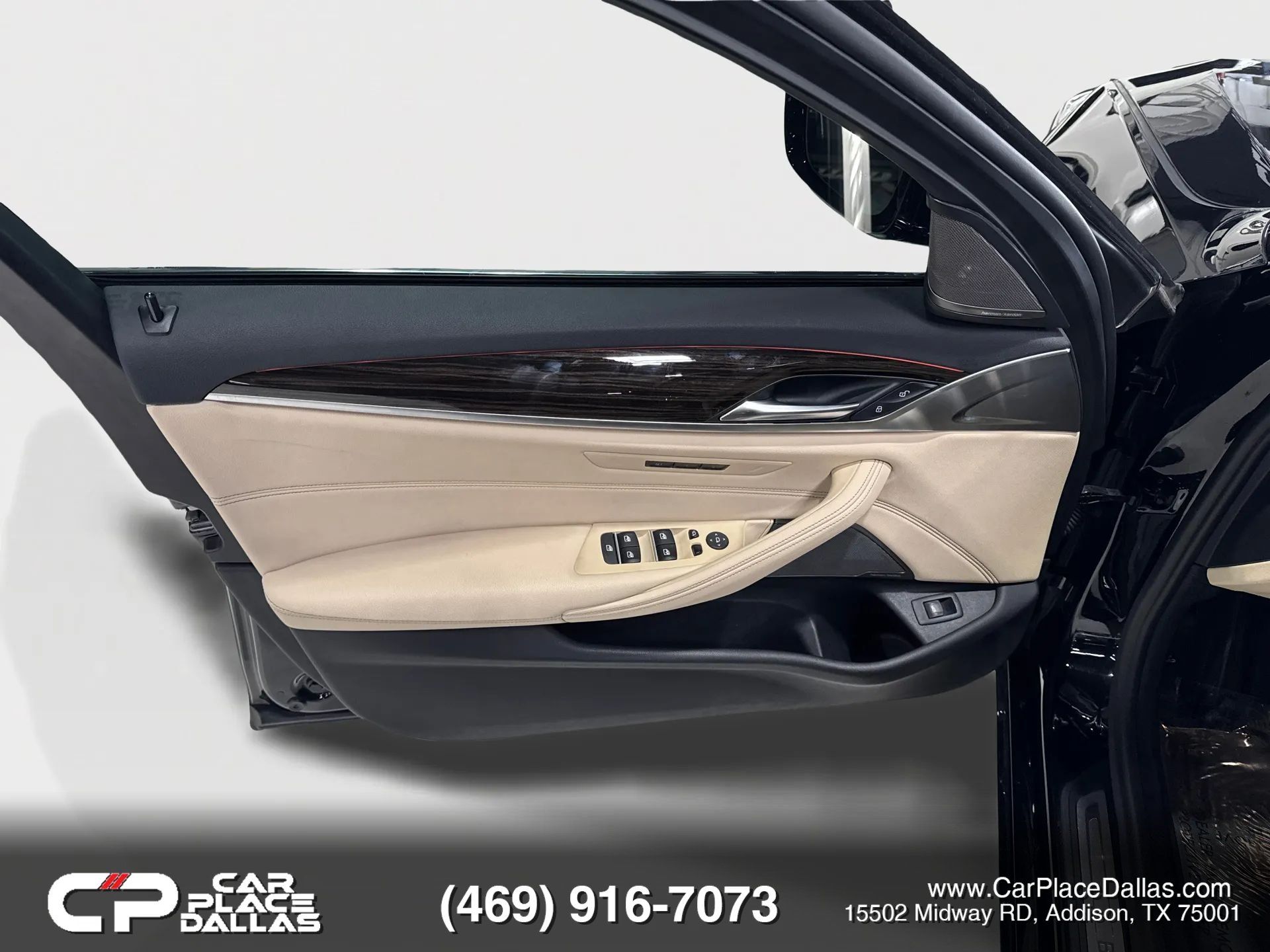 Used 2023 BMW 530i w/ Premium Package RWD image 13
