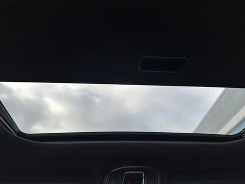 Used 2023 Jeep Grand Cherokee L Laredo image 18