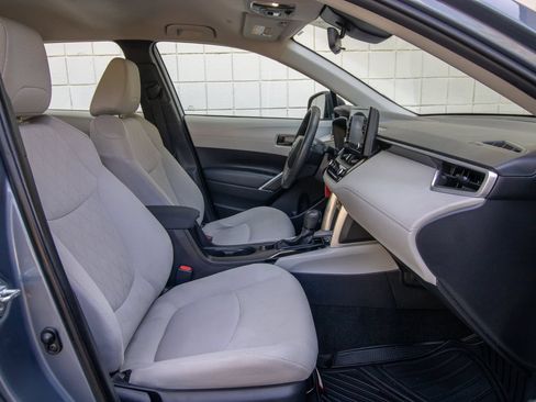 Used 2022 Toyota Corolla Cross L FWD image 20