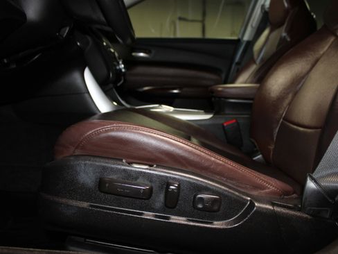 Used 2015 Acura TLX V6 w/ Technology Package FWD image 24