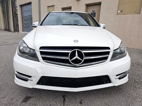 Used 2014 Mercedes-Benz C 250 Sport image 9