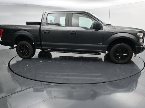 Used 2016 Ford F150 XL w/ Equipment Group 101A Mid AWD/4WD image 9