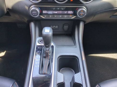 Used 2023 Nissan Sentra SR w/ SR Premium Package FWD image 18