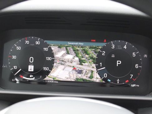 Certified 2025 Land Rover Discovery Dynamic SE image 16