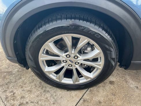 Used 2020 Ford Explorer Limited RWD image 10