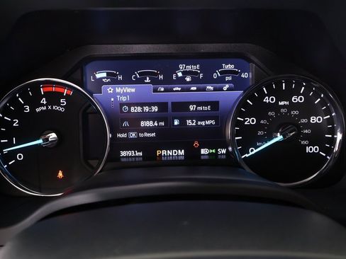 Used 2022 Ford F250 Lariat w/ Lariat Value Package image 4