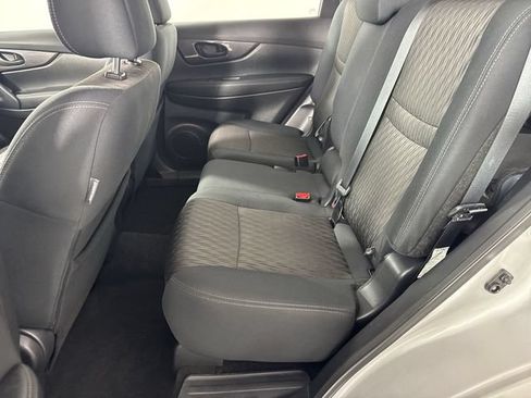 Used 2019 Nissan Rogue S AWD/4WD image 21