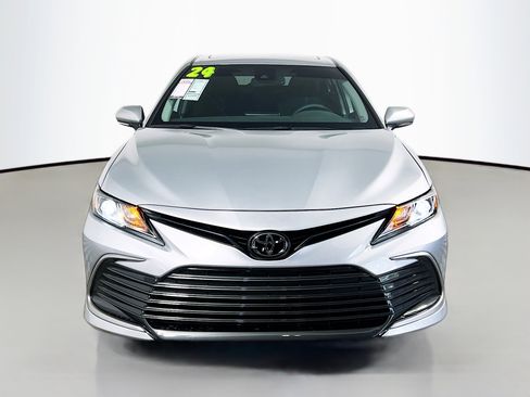 Used 2024 Toyota Camry LE w/ Convenience Package FWD image 11