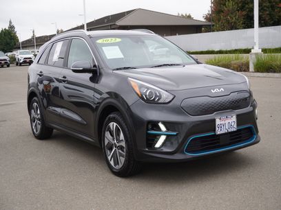 Used 2022 Kia Niro EX
