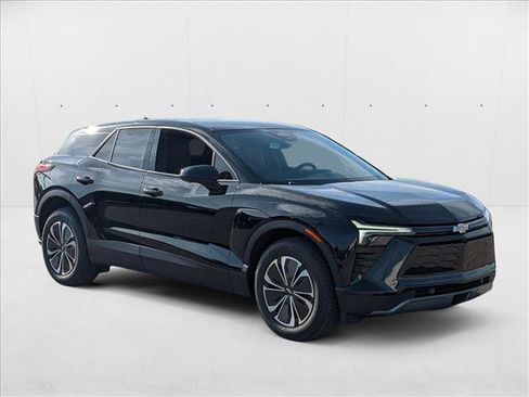 New 2025 Chevrolet Blazer EV LT image 5