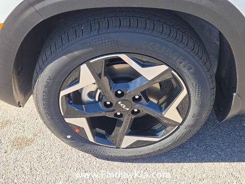 New 2026 Kia Seltos S FWD image 9